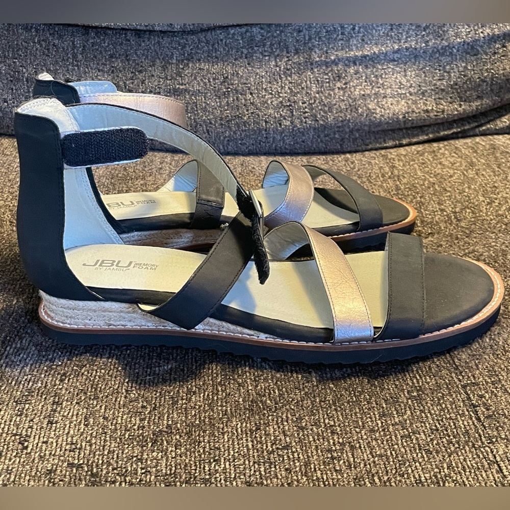 NWOT JAMBU Strappy Memory Foam Sandal - Picture 6 of 7